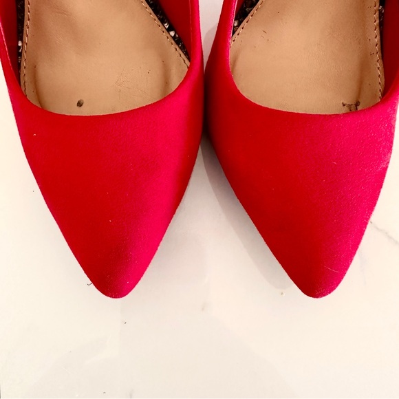 Shoedazzle Dani Classic Pump 7 Red Faux Suede Black Snake Stiletto Heels - Picture 7 of 10